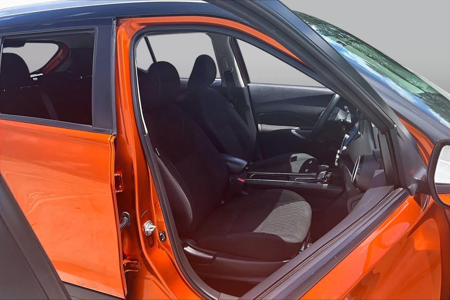 Used 2023 Nissan Kicks SV FWD image 9