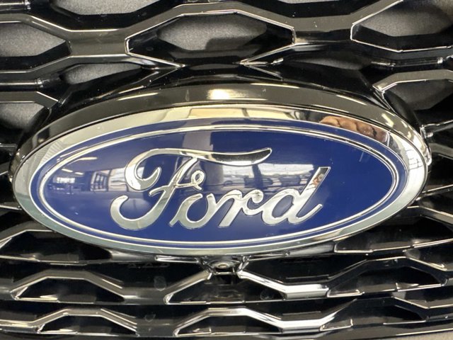 Used 2023 Ford Explorer ST w/ Equipment Group 401A image 8