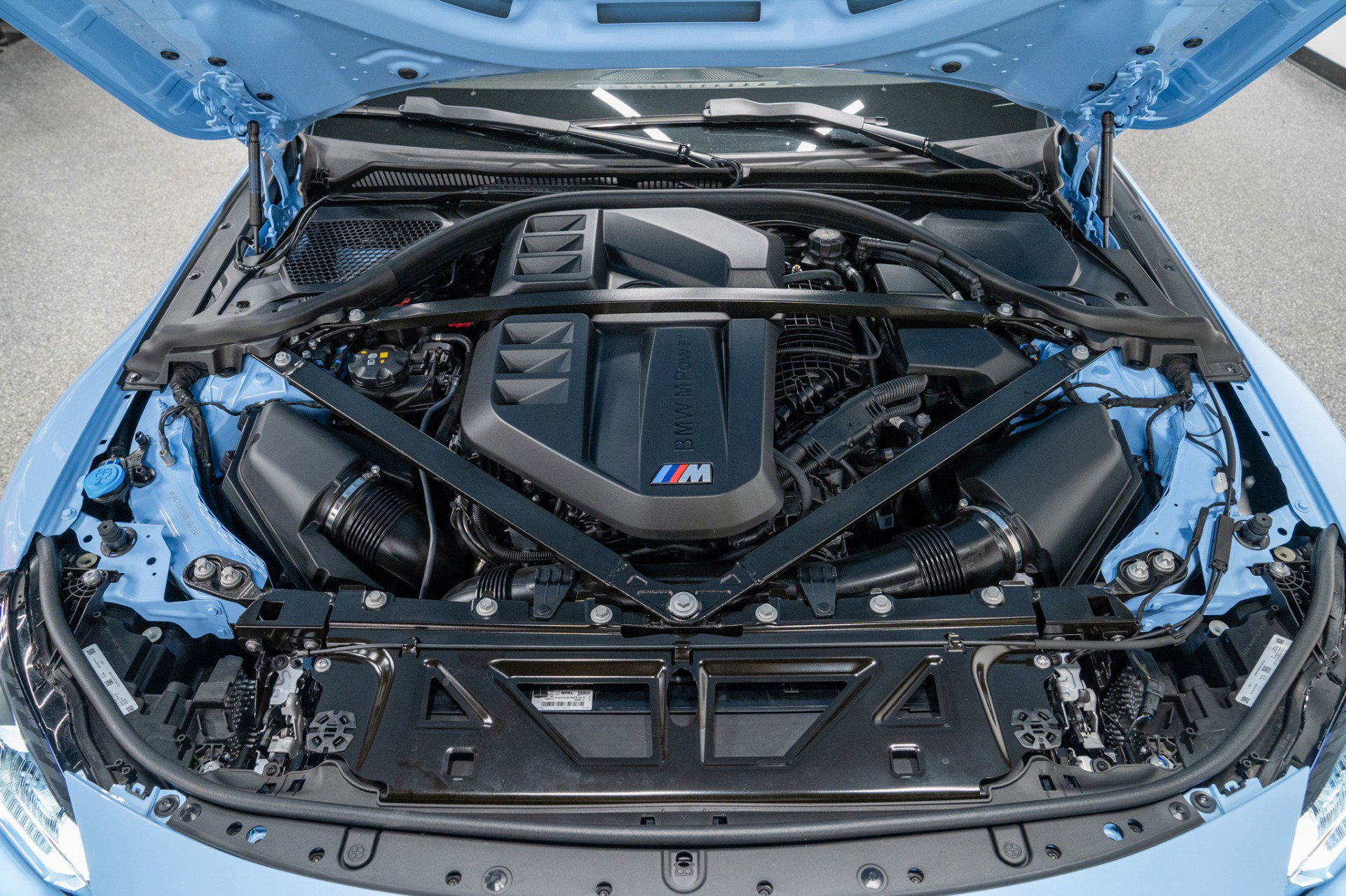 Used 2024 BMW M2 w/ Lighting Package image 11