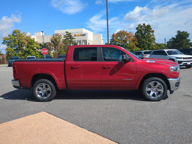 New 2027 RAM 1500 4x4 Crew Cab image 3