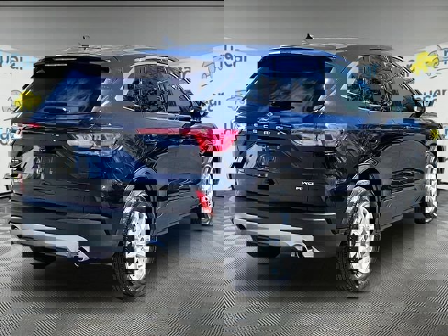 Used 2022 Ford Escape SE w/ Convenience Package AWD/4WD image 13