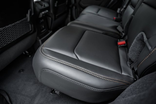 New 2025 Jeep Wrangler Unlimited Rubicon 392 image 6