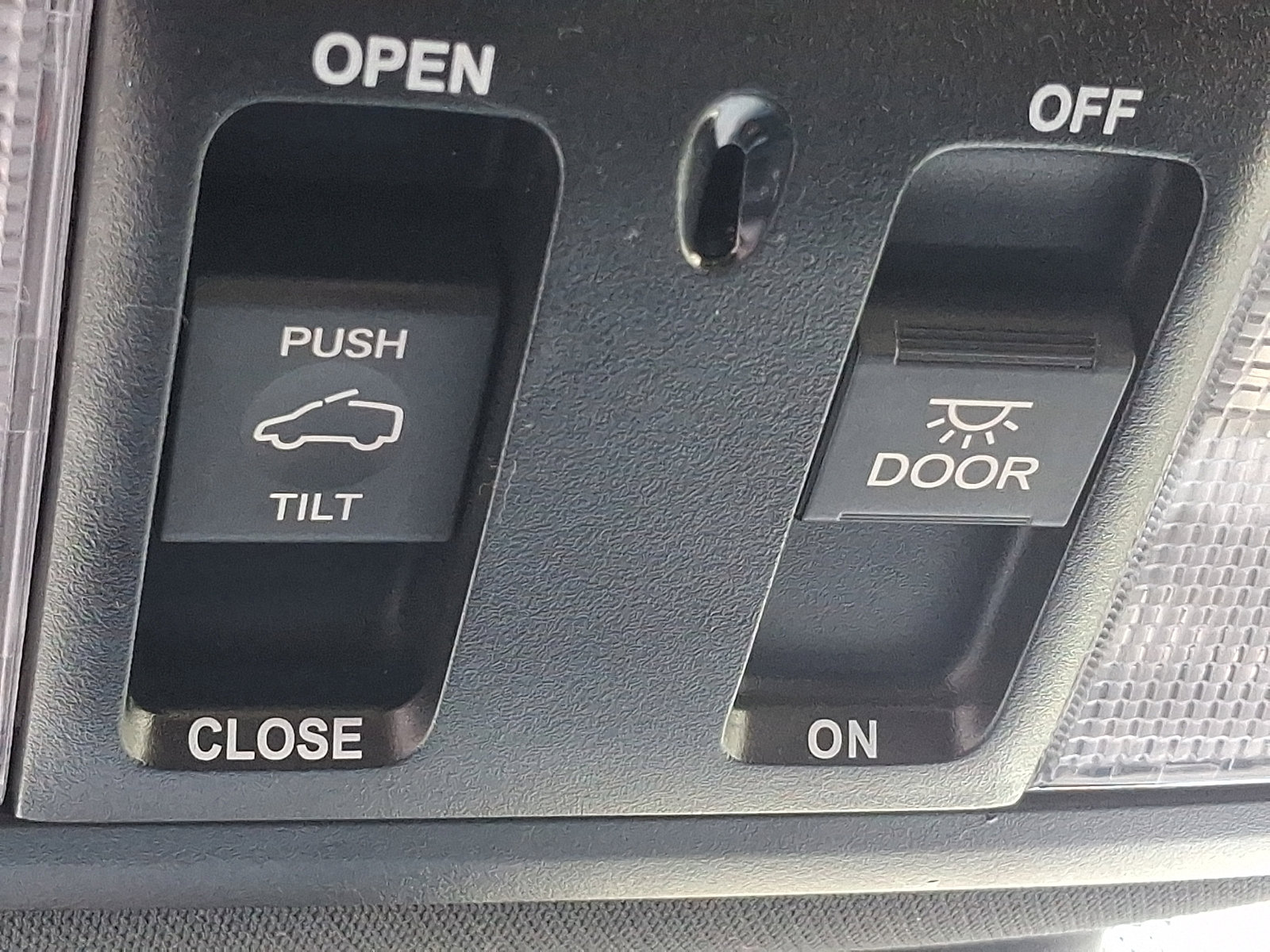 Used 2023 Honda Odyssey Sport image 27
