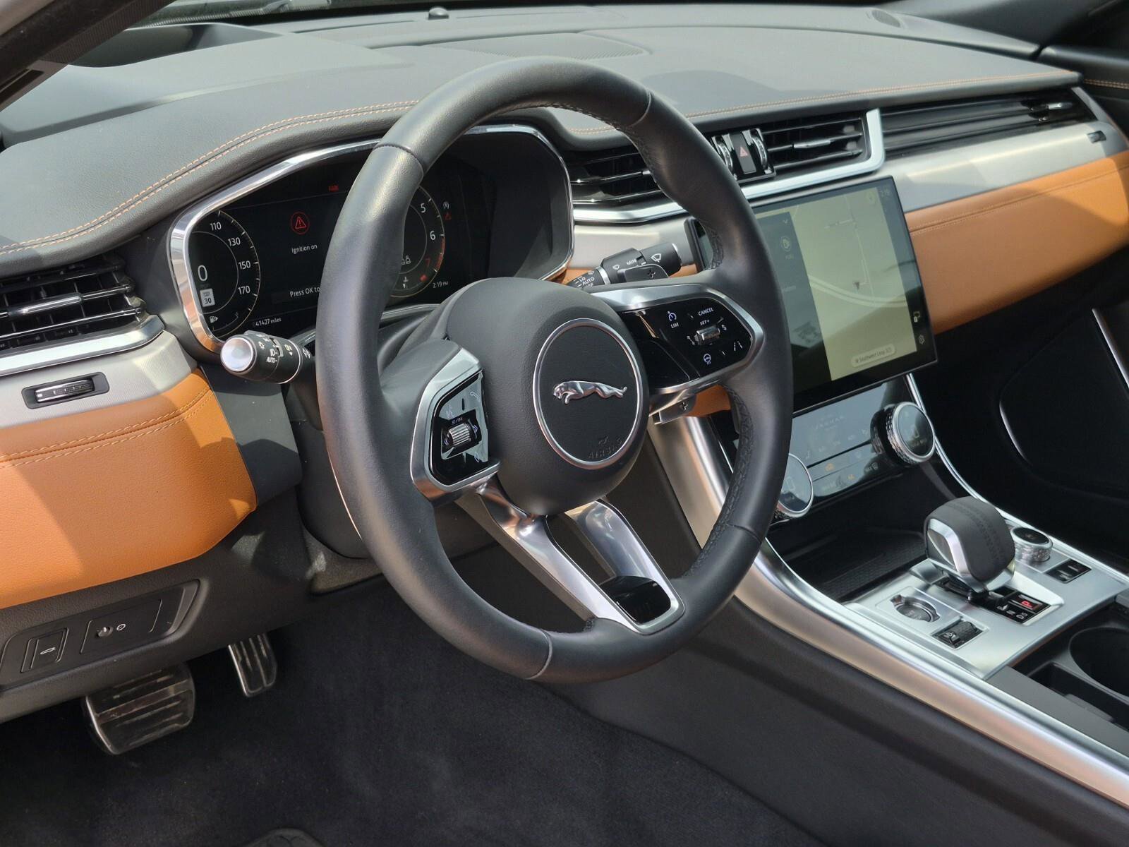 Used 2024 Jaguar XF R-Dynamic SE RWD image 11
