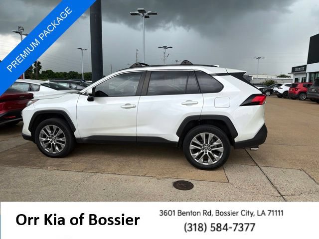 Used 2022 Toyota RAV4 XLE Premium FWD image 14