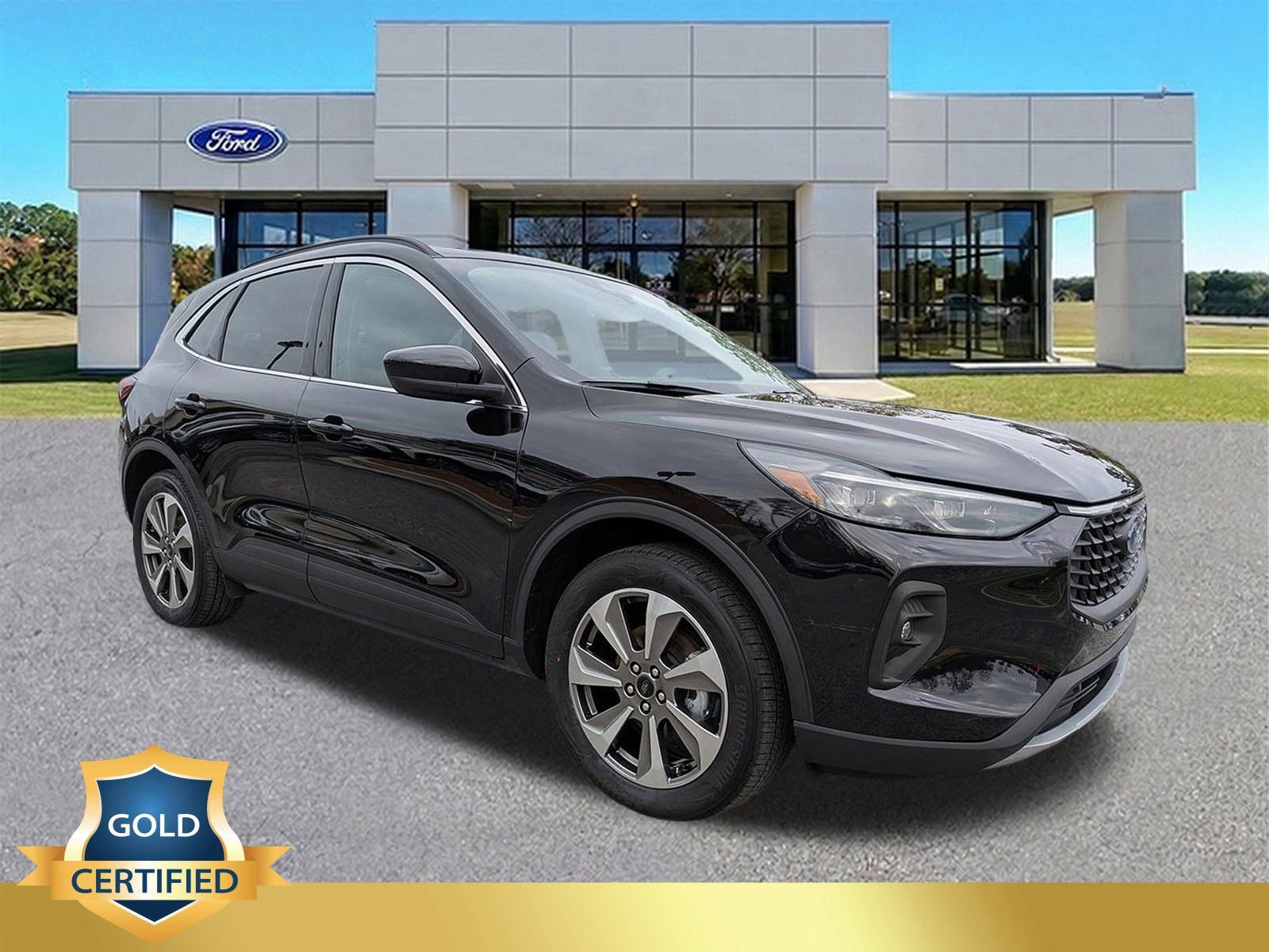 Certified 2025 Ford Escape Platinum image 1
