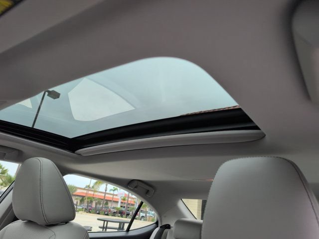 Used 2015 Lexus ES 300h w/ Navigation System Package FWD image 28