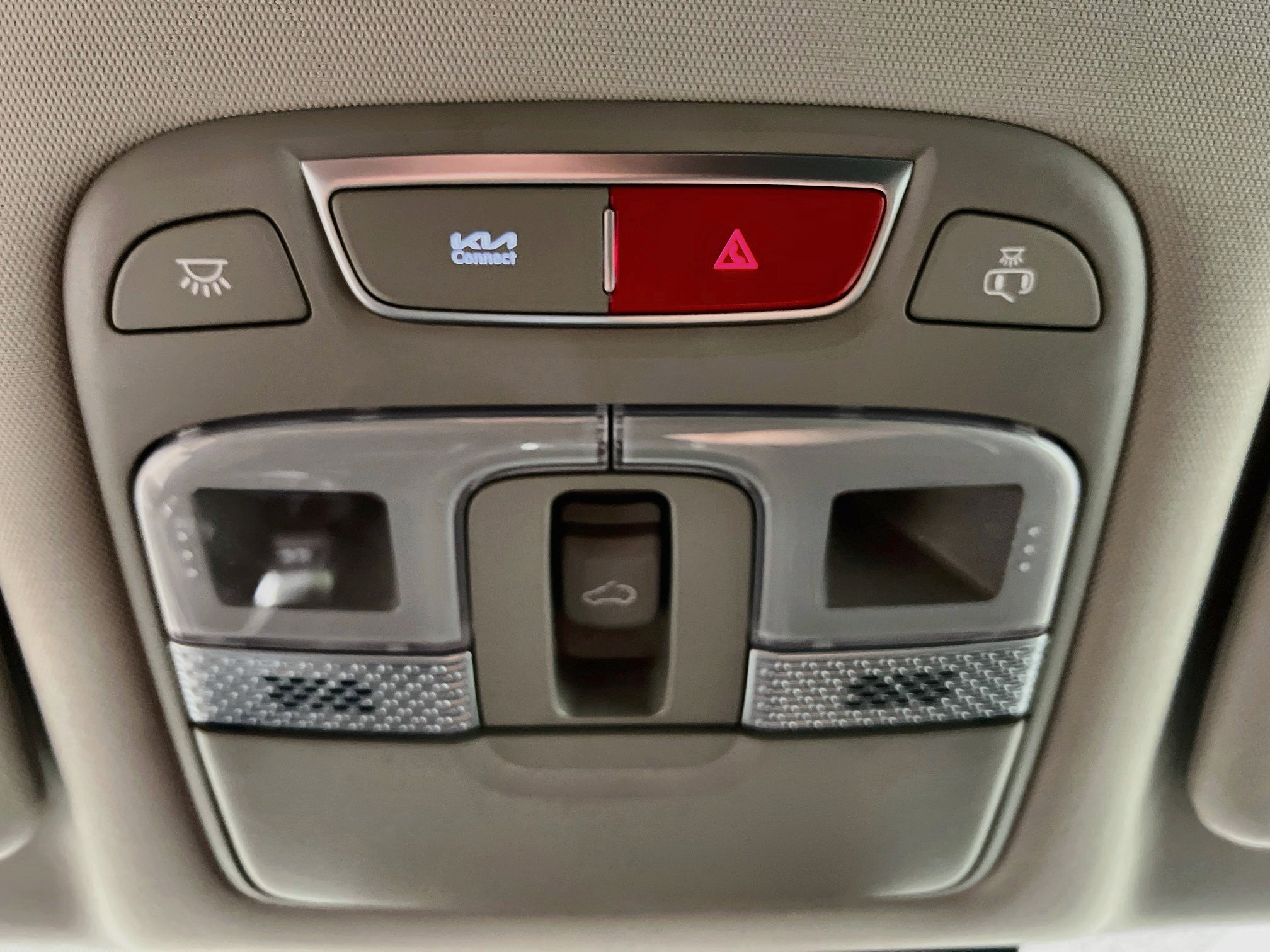 Used 2025 Kia Telluride S FWD image 21