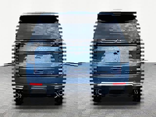 New 2026 Chevrolet Suburban Premier image 5