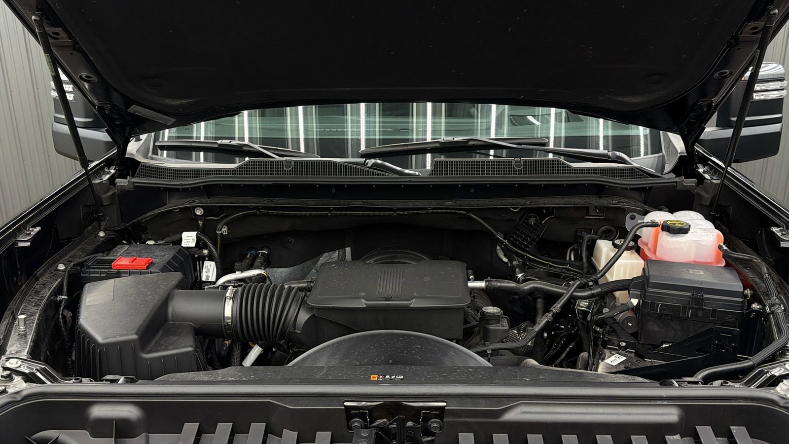 Used 2025 Chevrolet Silverado 2500 High Country w/ Technology Package image 21