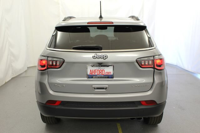 Used 2017 Jeep Compass Limited w/ Navigation Group AWD/4WD image 7