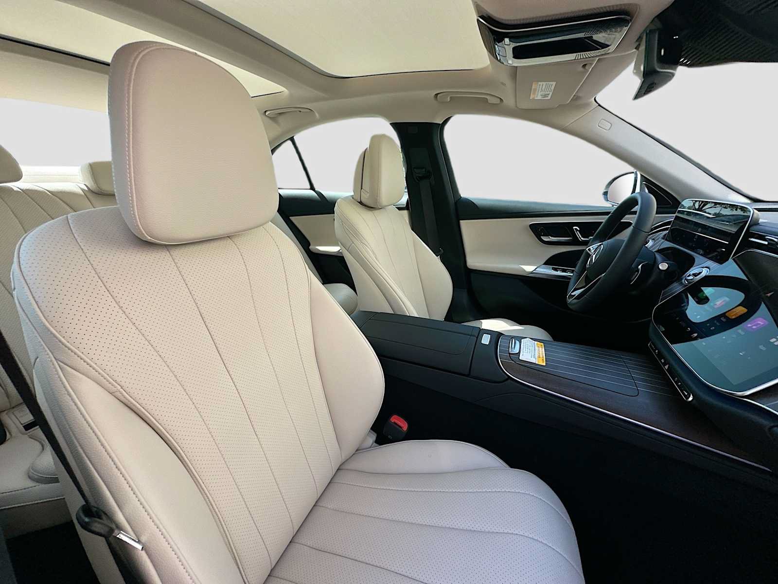 Used 2024 Mercedes-Benz E 450 4MATIC Sedan w/ Winter Package image 29