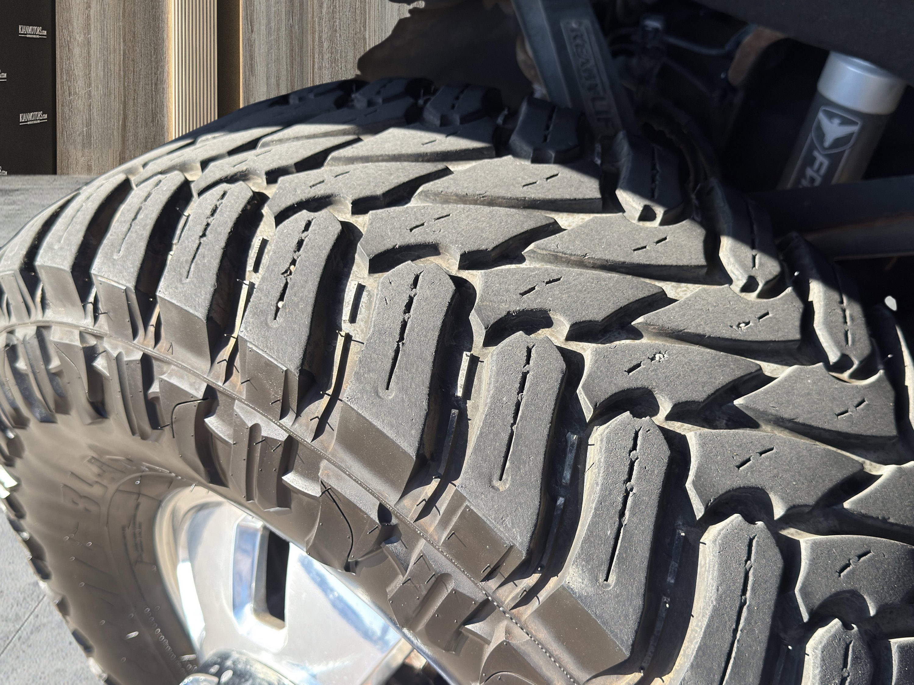 Used 2024 GMC Sierra 3500 Denali w/ Denali Reserve Package image 20