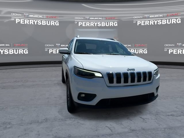 Used 2020 Jeep Cherokee Latitude Plus w/ Cold Weather Group AWD/4WD image 2