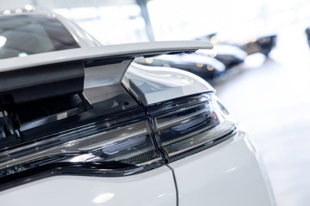 Used 2022 Porsche Panamera GTS w/ Premium Package image 19