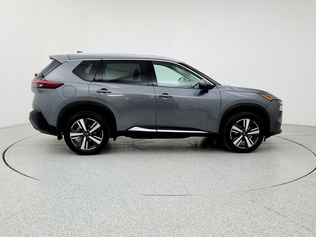Used 2022 Nissan Rogue SL w/ SL Premium Package image 4