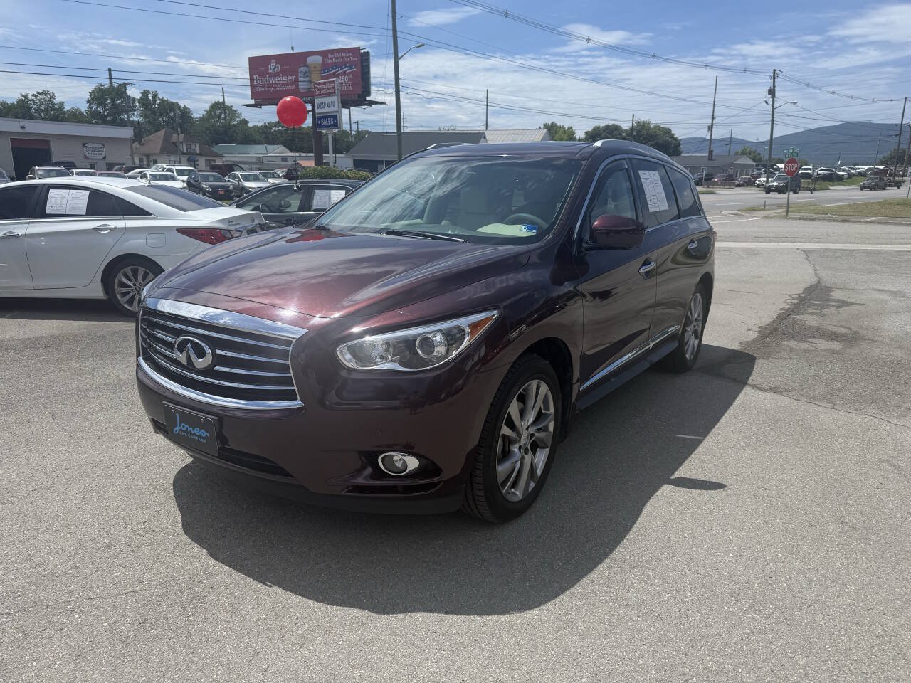 Used 2013 INFINITI JX35 AWD w/ Premium Pkg image 2