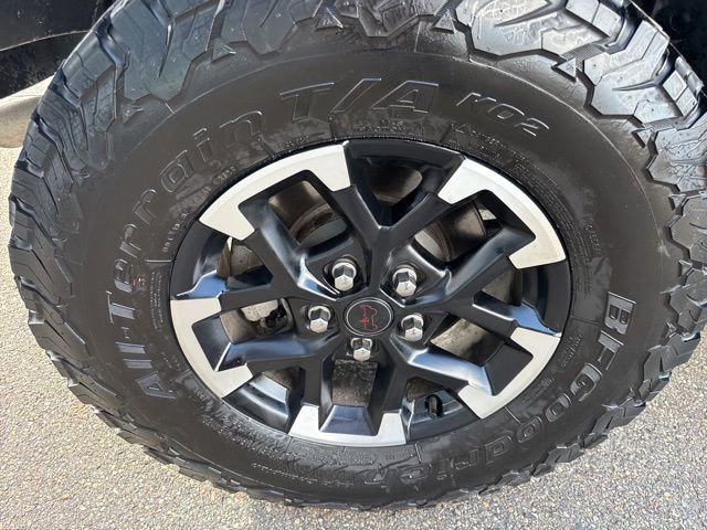 Used 2025 Jeep Wrangler Unlimited Rubicon image 16