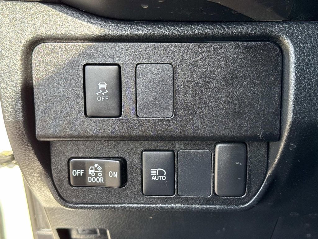Used 2021 Toyota Tacoma SR5 image 42