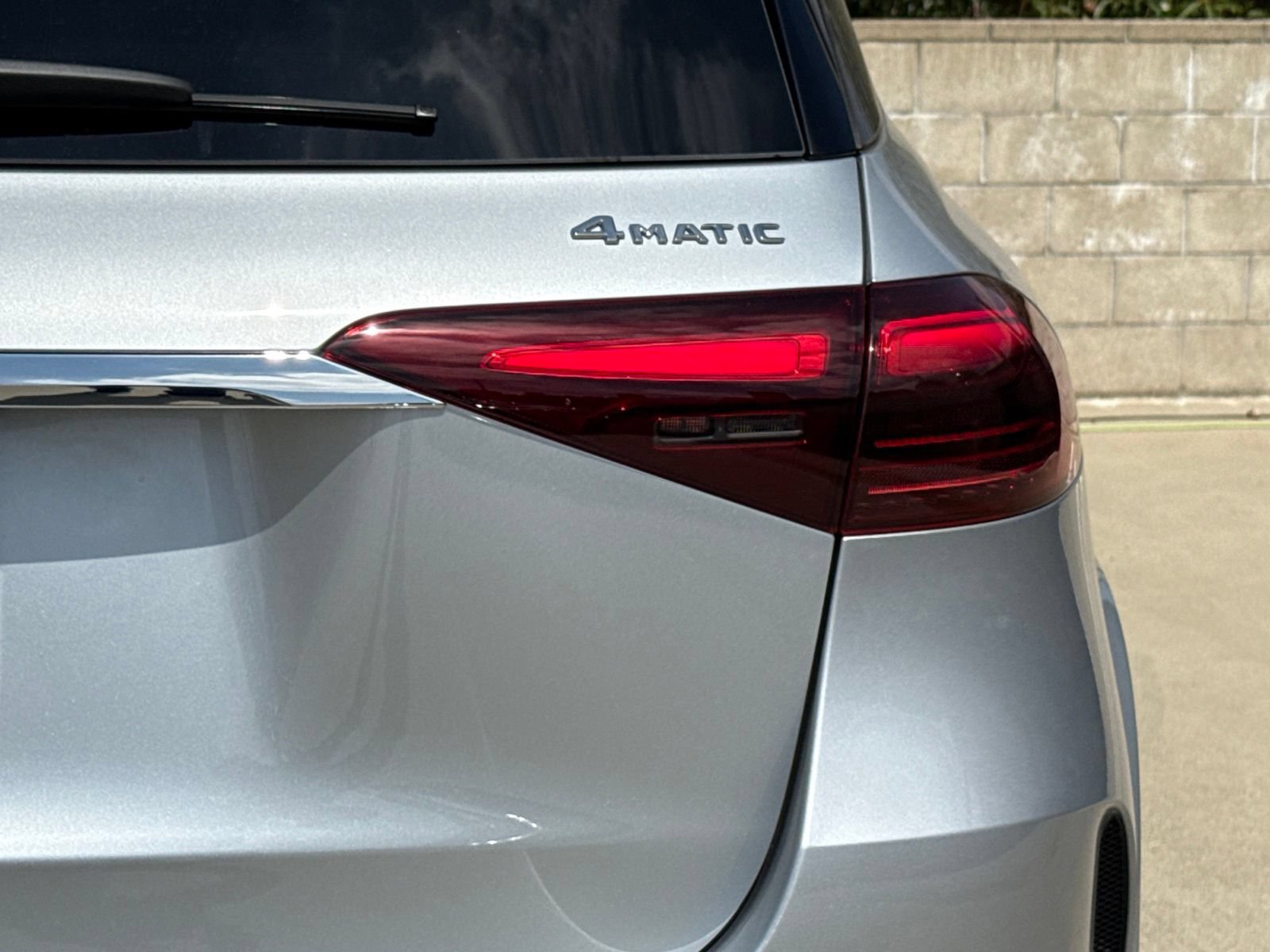 New 2026 Mercedes-Benz GLE 450e 4MATIC image 11