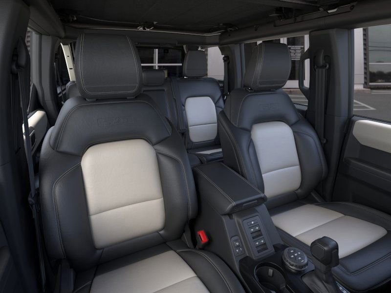 New 2026 Ford Bronco Outer Banks w/ Sasquatch Package image 10