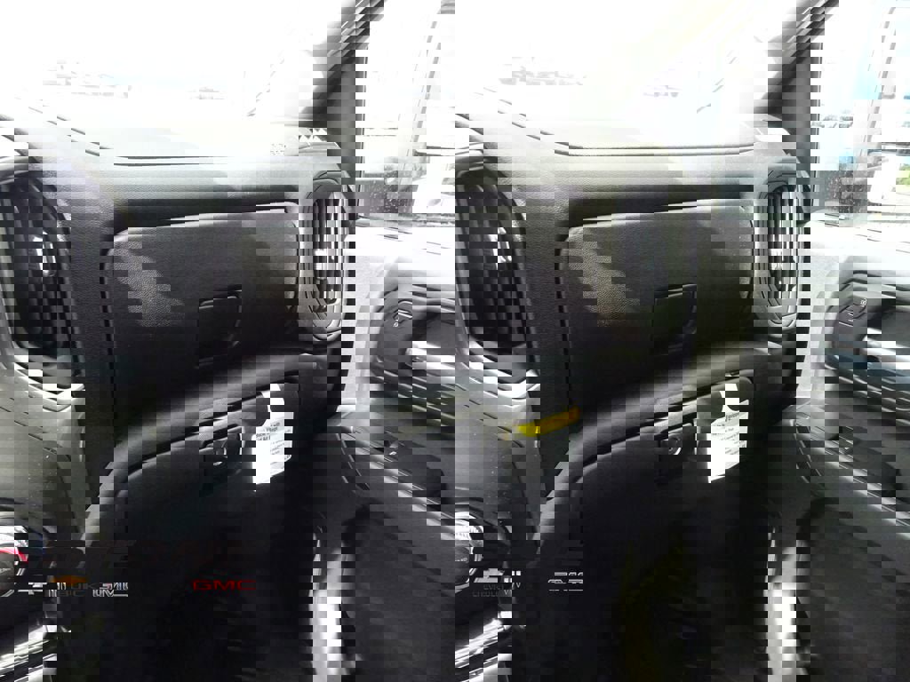 New 2026 GMC Sierra 2500 Pro w/ Convenience Package image 20