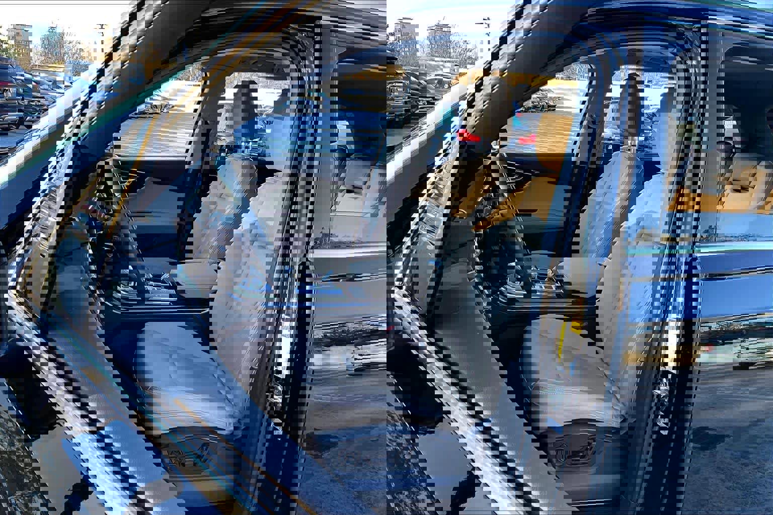 Used 2022 Audi Q7 Premium Plus image 8