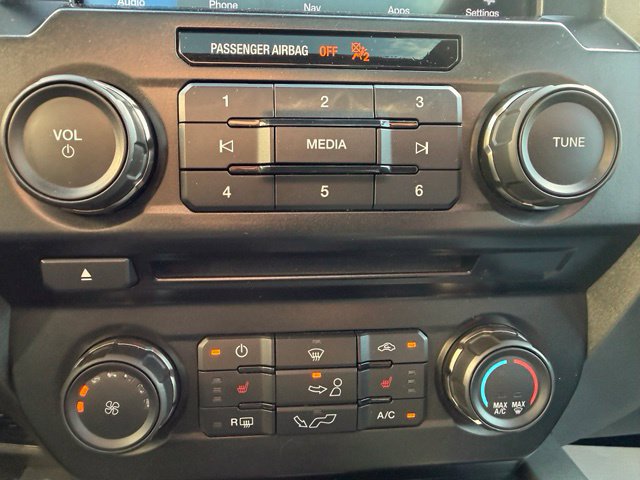 Used 2017 Ford F150 Raptor w/ Equipment Group 801A Mid AWD/4WD image 28