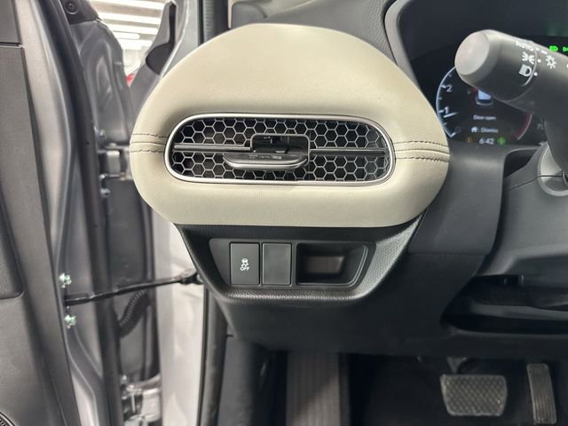 New 2026 Honda HR-V EX-L image 15