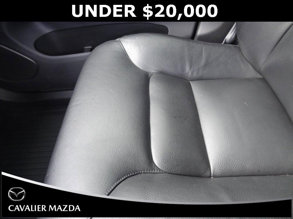 Used 2018 Volvo XC60 T6 Momentum w/ Convenience Package image 32