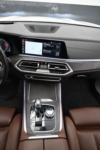 Used 2023 BMW X5 xDrive40i w/ Executive Package image 16