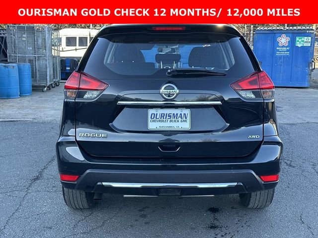 Used 2017 Nissan Rogue S image 3