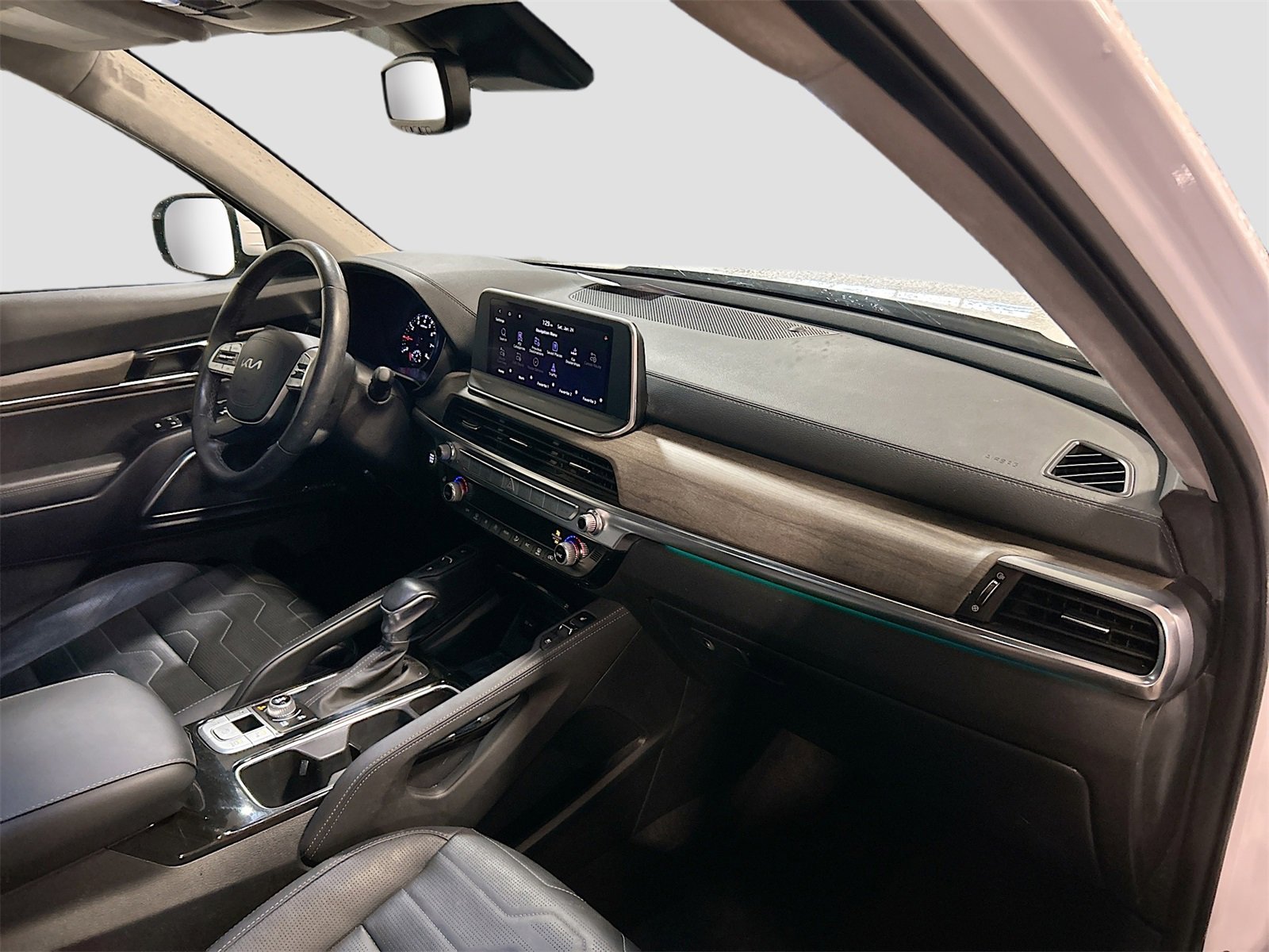 Used 2022 Kia Telluride SX w/ SX Prestige Package image 32