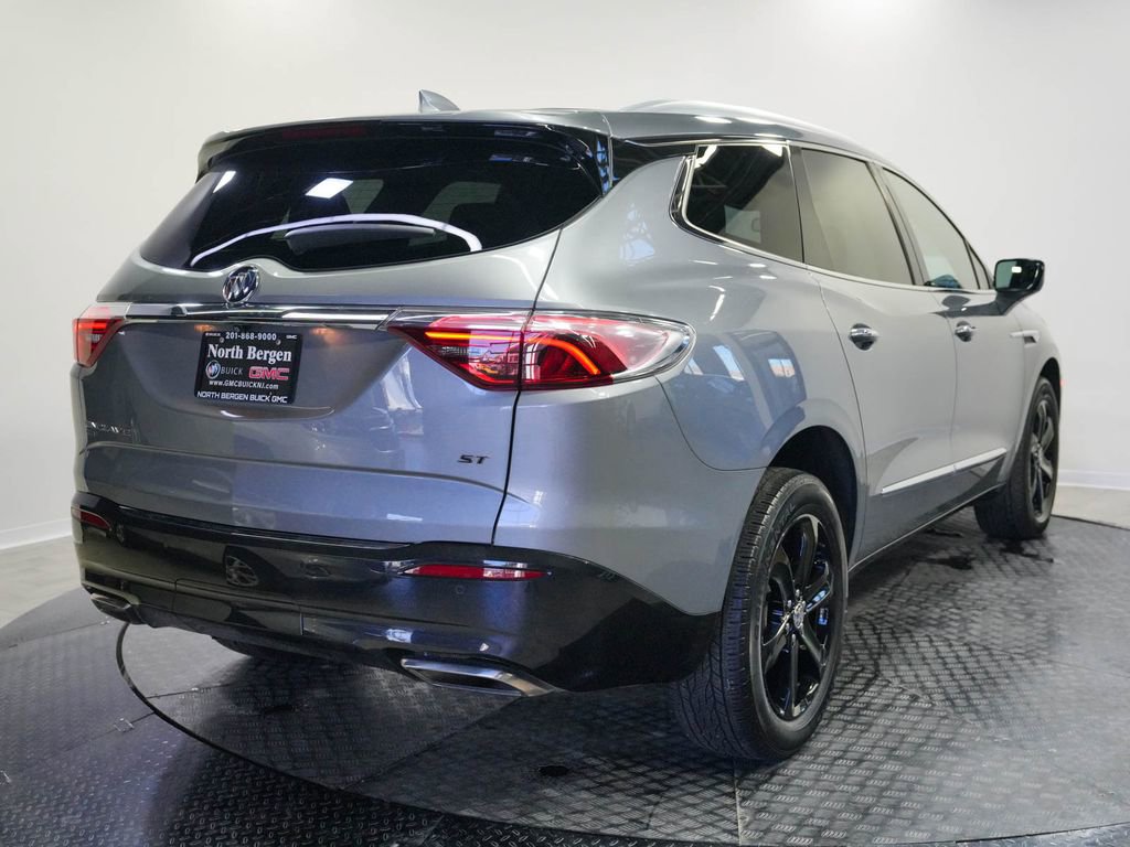 Used 2023 Buick Enclave Essence w/ Sport Touring Edition AWD/4WD image 8