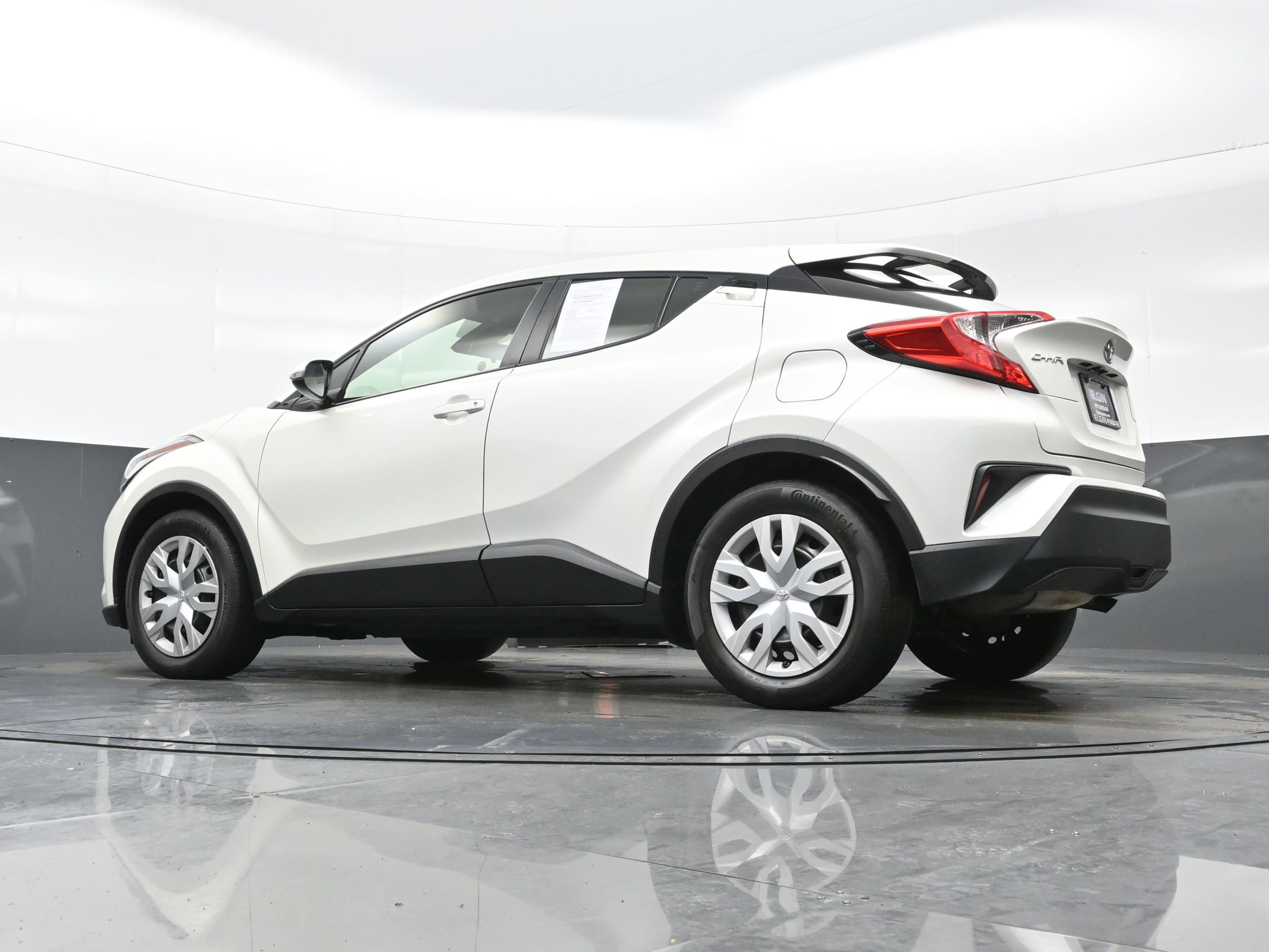 Used 2021 Toyota C-HR LE image 24