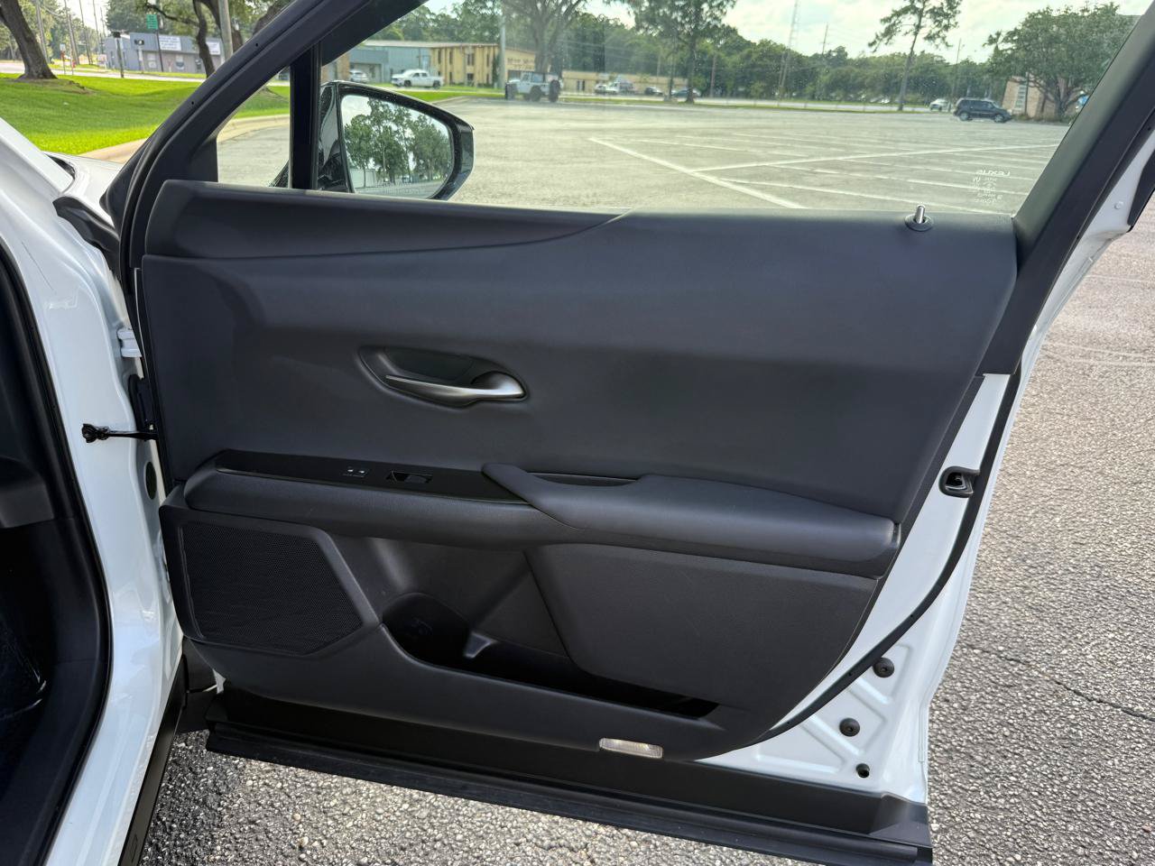 Used 2021 Lexus UX 200 w/ Accessory Package (A2) FWD image 21