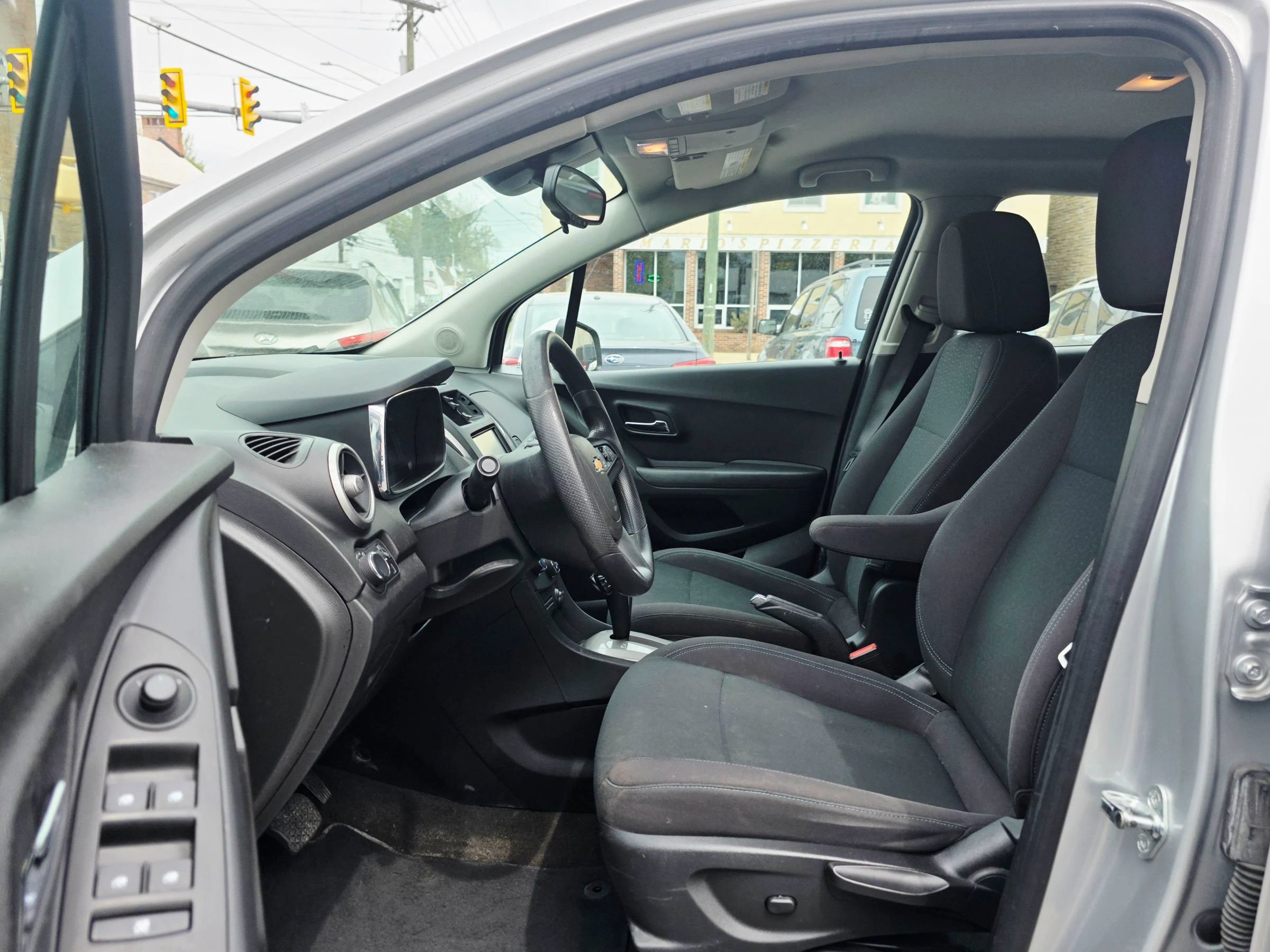 Used 2016 Chevrolet Trax LS AWD/4WD image 11