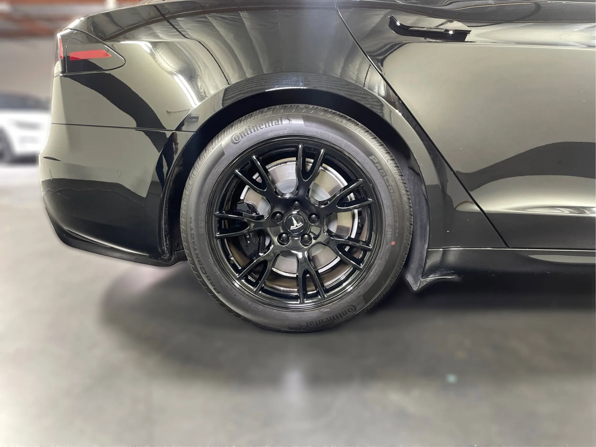 Used 2023 Tesla Model S Standard Range AWD/4WD image 19