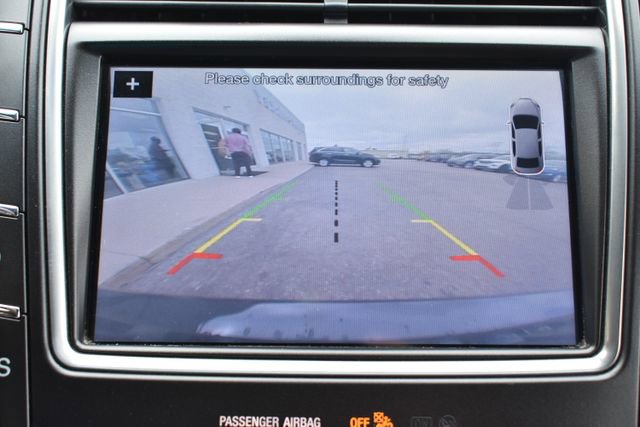 Used 2018 Lincoln MKX Reserve w/ Driver Assistance Package AWD/4WD image 32