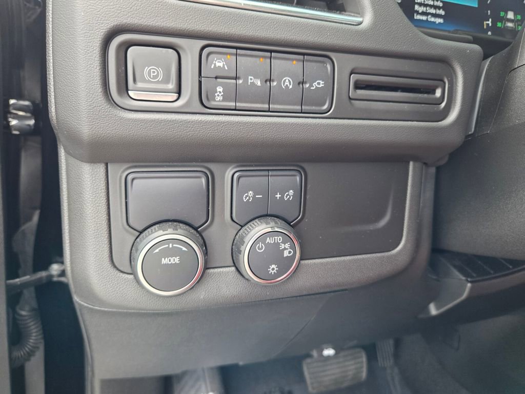 Used 2022 Chevrolet Tahoe LT image 25