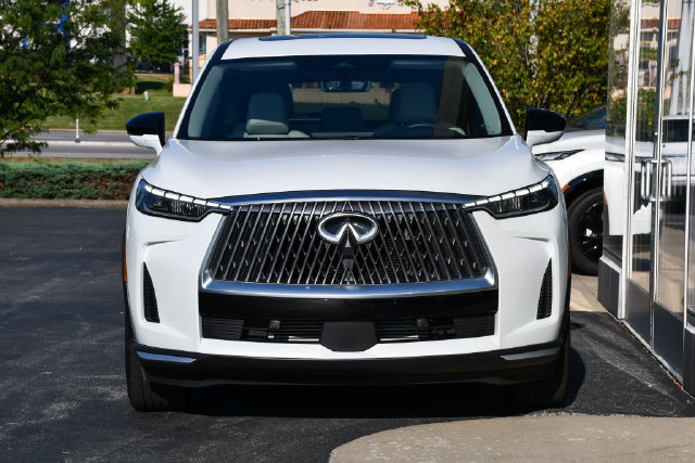 Certified 2026 INFINITI QX60 Pure w/ Cargo Package FWD image 12