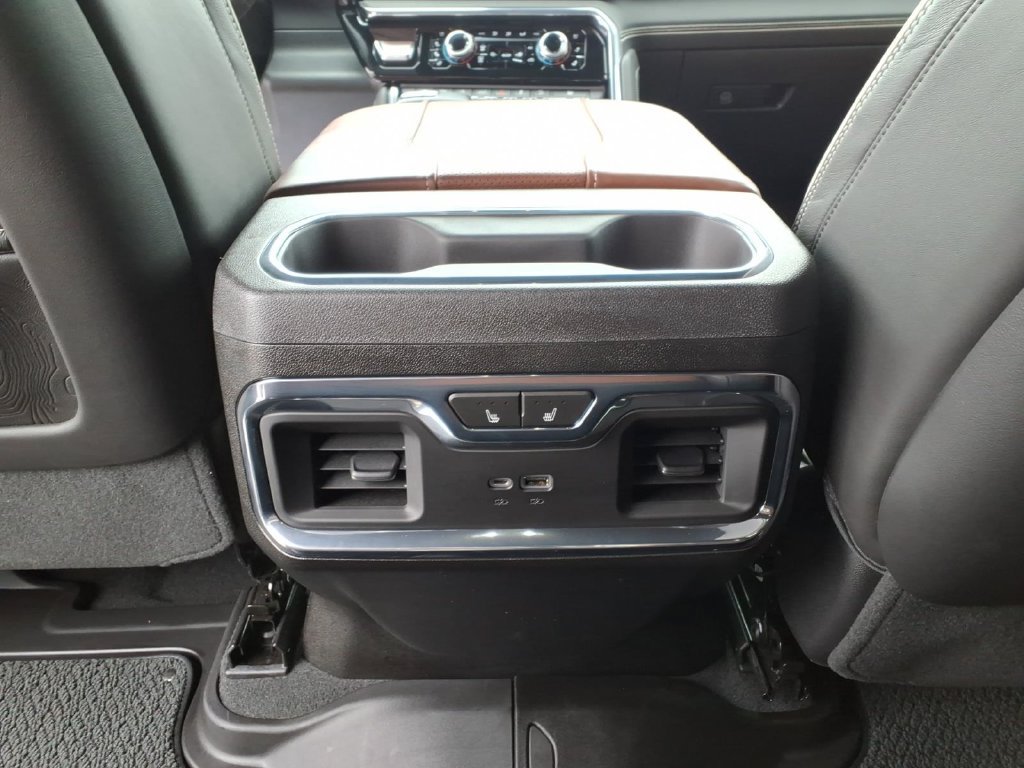 Used 2024 GMC Sierra 1500 Denali Ultimate AWD/4WD image 29