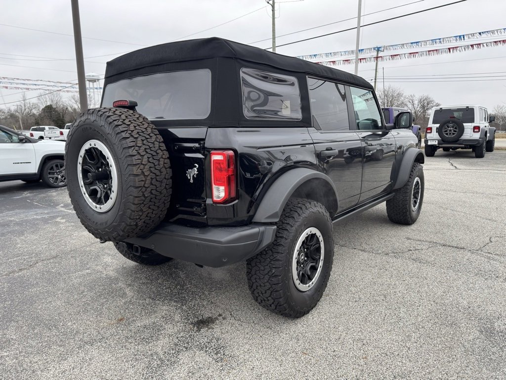 Used 2023 Ford Bronco Black Diamond w/ Sasquatch Package image 7