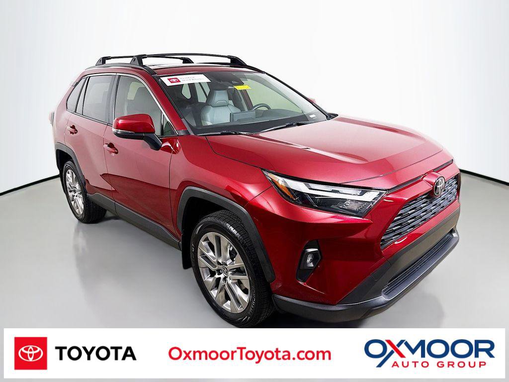 Certified 2022 Toyota RAV4 XLE Premium FWD image 1