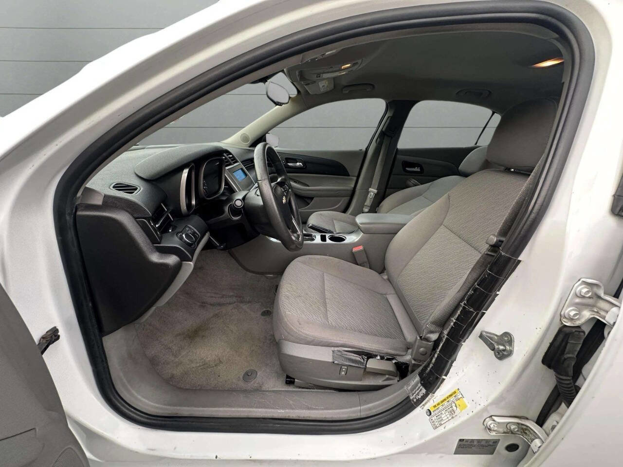 Used 2015 Chevrolet Malibu LS FWD image 15