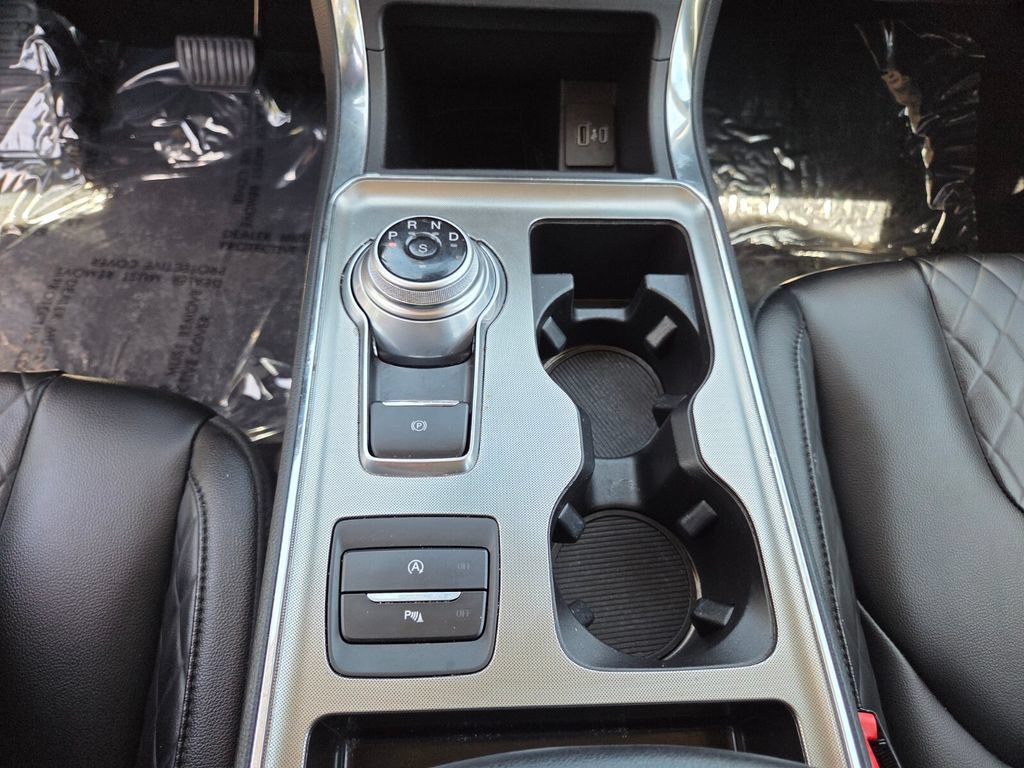Used 2023 Ford Edge Titanium AWD/4WD image 31