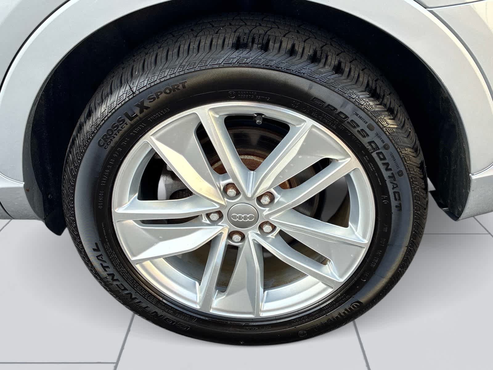 Used 2018 Audi Q3 2.0T Premium Plus w/ Premium Plus Package AWD/4WD image 11