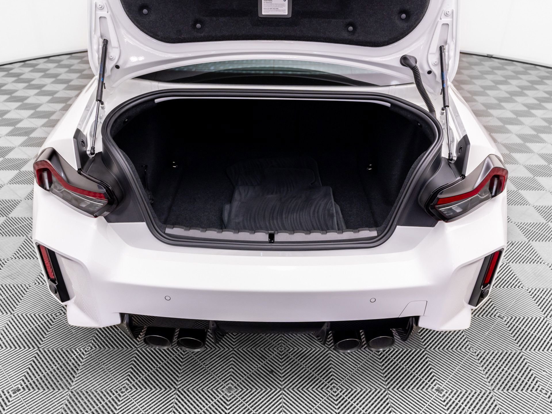 Used 2024 BMW M2 w/ Lighting Package RWD image 31