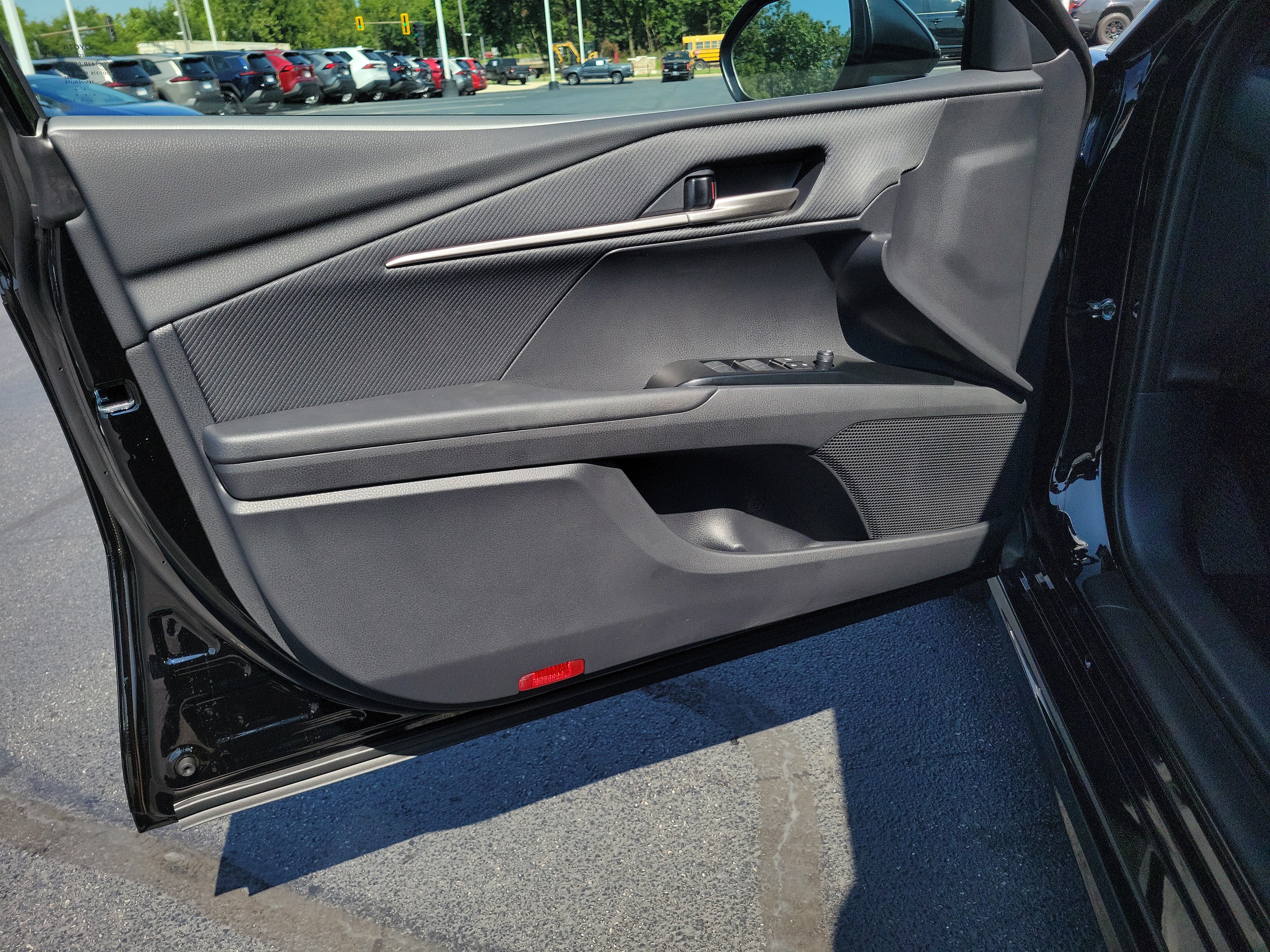 New 2026 Toyota Camry SE AWD/4WD image 15