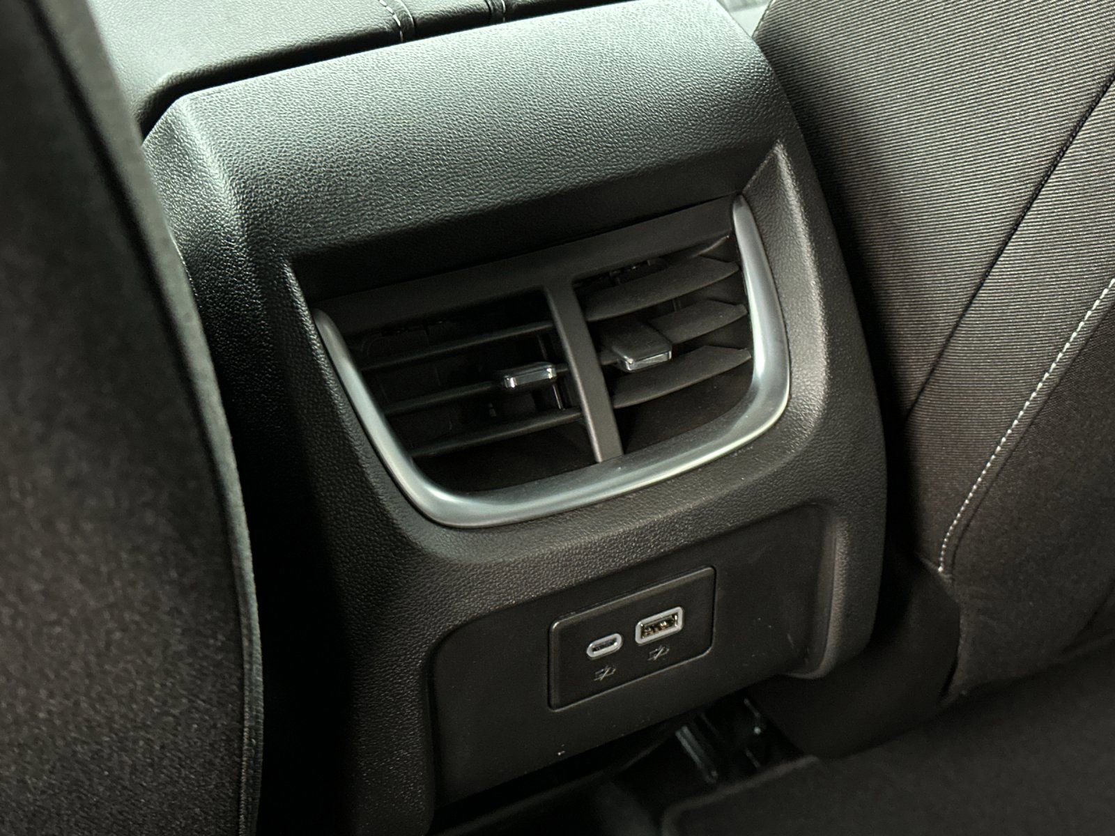 New 2025 Chevrolet Blazer LT w/ Midnight/Sport Edition image 14